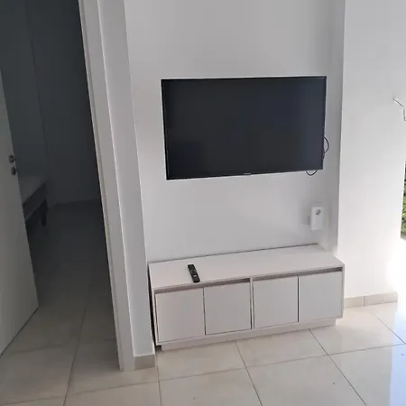 Apartment Garden Porto Rafti